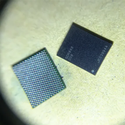 IC WTR SDR868 008 Transceiver iPhone 13 Mini Pro Max